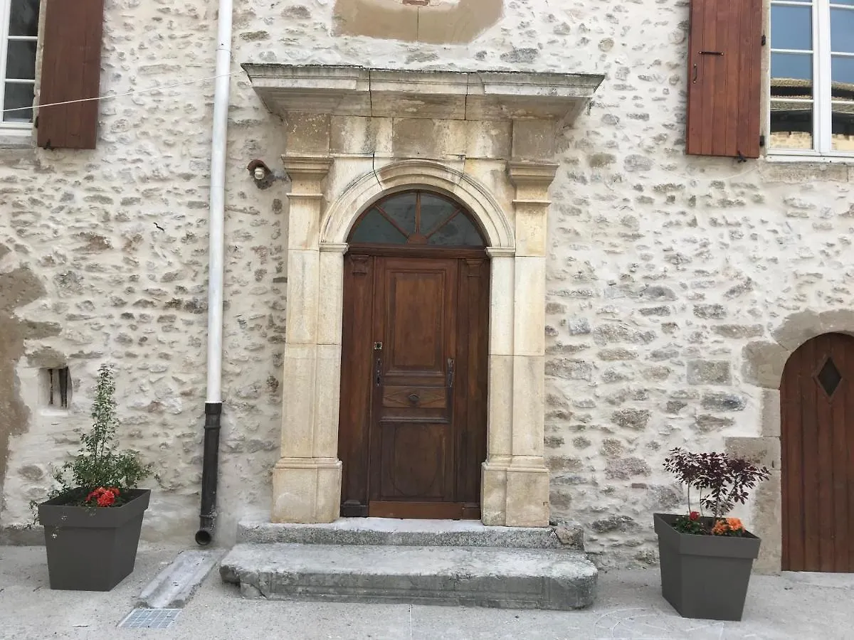 Domaine Des Chabriers Bed and Breakfast Ourches 0*,  Frankrijk