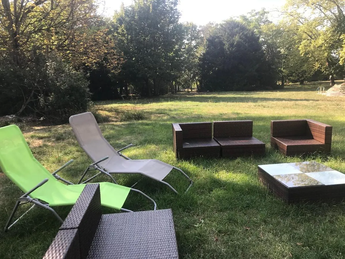 Domaine Des Chabriers Bed and Breakfast Ourches